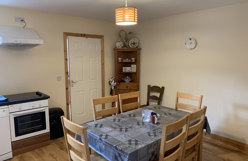 Manorhamilton Casa | Townhome Manorhamilton