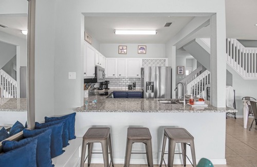 Corpus Christi Casa | Townhome on the water. Sleeps10. Pet friendly!