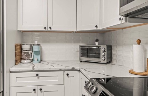Fitler Square Casa | Townhome | Patio | Parking | Hosted By StayRafa