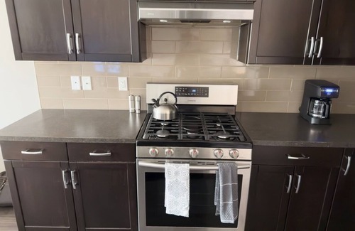 Sylvan Lake Casa | Townhome Retreat: Sylvan Sunrise Escape, Minutes from the Beach!