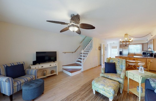 Ocean City Casa | Townhome with central AC, washer/dryer, & pool access - close to beach