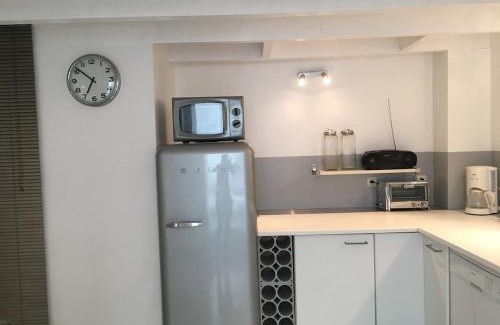Marcillat-en-Combraille Apartamento | Townhouse in central Paris, all by foot