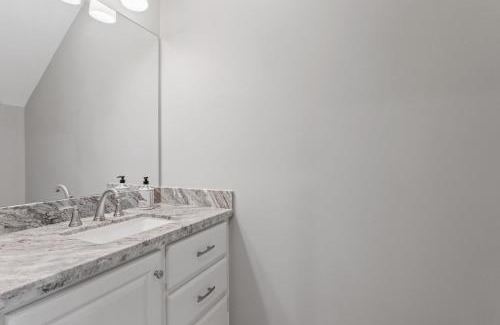 Lake Charles Apartamento | Townhouse in Downtown Lake Charles