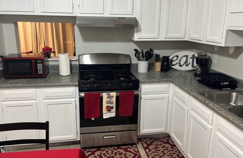 Church Street Casa | Townhouse in Jonesboro, GA