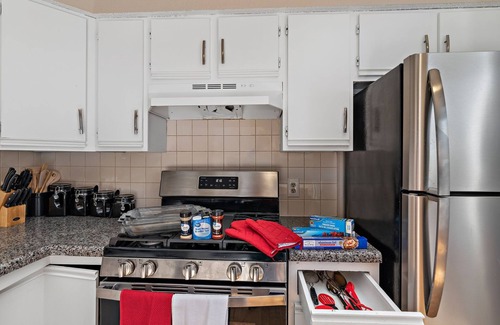 Lenexa Casa | Townhouse in Lenexa