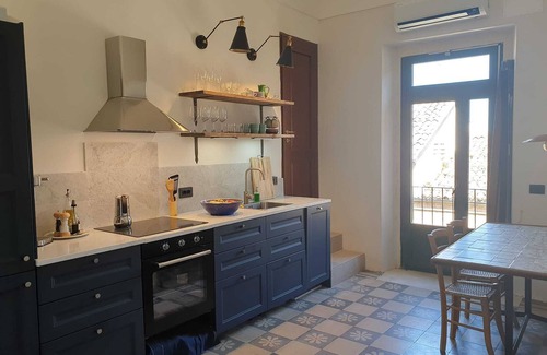 Vasto Casa | Townhouse with roof terrace and sea view in lovely beachtown
