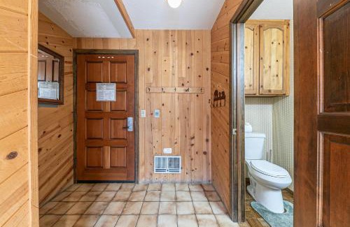 Truckee Casa | Townhouse wLake View #254 at Donner Lake Village