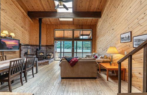 Truckee Casa | Townhouse wLake View #254 at Donner Lake Village