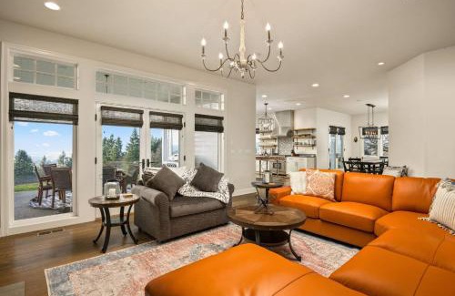Yamhill Casa | Township No 3 Guest House