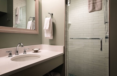 Belmont Hotel | Una de las cuatro habitaciones de hotel boutique en The Townsman en el centro comercial Downtown