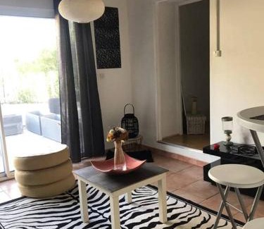 Boisset-et-Gaujac Apartamento | Très beau T2 dans mas .