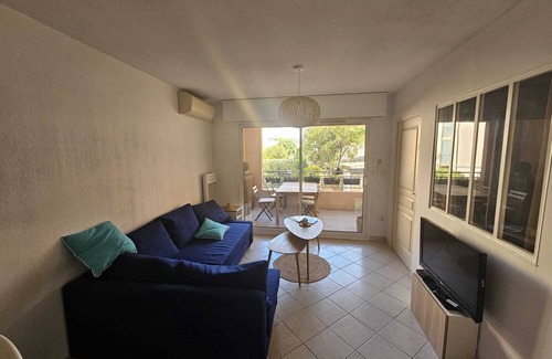 Sanary-sur-Mer Apartamento | Très Beau T2 Neuf, Calme, Terrasse, au Cœur de Sanary + box Fermé en Sous-sol