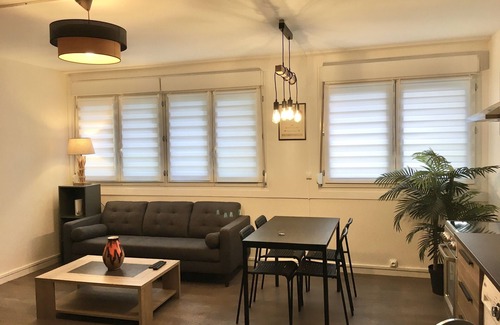 Meudon-la-Foret Apartamento | Très Beaux 2 Pièces de 50m2 Proche Vélizy