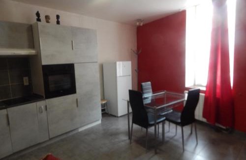Coursan Apartamento | Trés intéressant qualité prix