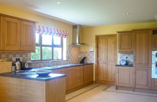 Kilmore Cabaña | TRA GHEAL, family friendly, with a garden in Kilmore, County Wexford