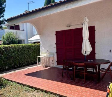 Villaggio Taunus Casa | Tra la luna e il mare - delizioso appartamento con giardino nella riviera del conero per un soggiorno felice