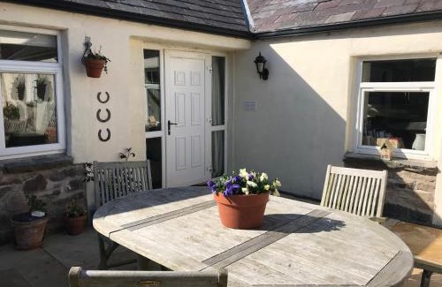 Newtownards Casa | Tracey's Farmhouse Cottage