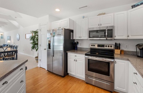 Buck Island Casa | Trade your shoes for flip flops,Caroline's Cove: Private Pool | Short Walk to th
