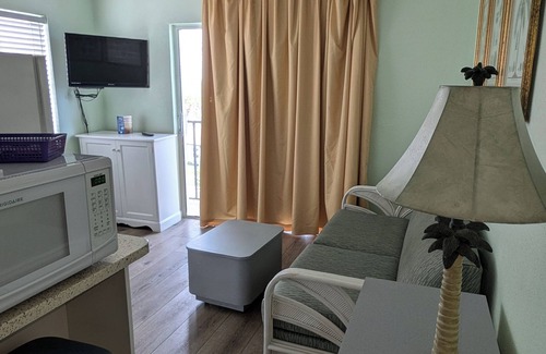 Ormond-by-the-Sea Apartamento | Traders Inn Beach Club