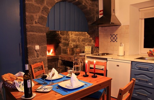 Nordestinho Cabaña | HERMOSA CASA RURAL CON UN BONITO JARDÍN Y INCREÍBLES VISTAS ASOMBROSAS