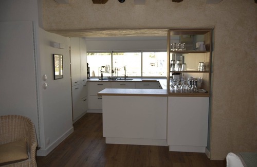 Landevennec Casa | Traditional 1693 stone house 70m from the sea