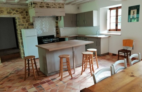 Chailland Casa | Traditional 18th-century farmhouse renovated in 2022