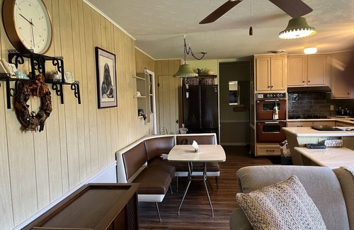 Beaumont Casa | Traditional 3-bedroom home with modern amenities
