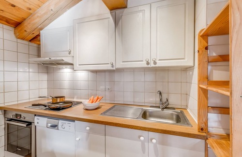 Les Almes Chalet De Esquí | Chalet Tradicional en Los Alpes: 5 Habitaciones, 4 Baños, Sauna, para 10 Personas en Tignes