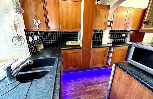 Inveraray Cabaña | Traditional Cottage by Loch Fyne, Inveraray with Breathtaking Views