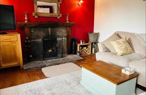 Stanton Drew Casa | Traditional Country Cottage
