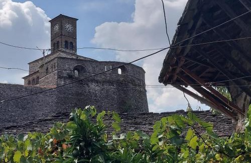Gjirokaster Apartamento | Traditional House & Rooms Shapllo