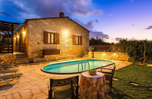 Skouloufia Villa | Casa Tradicional Con Piscina Y Gran Vista!