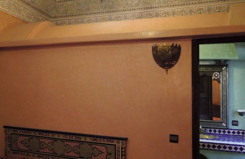 Medina Hotel | Riad Bibtia tradicional; 5 minutos manejando desde la Jamaa elfna Medina de Marrakech