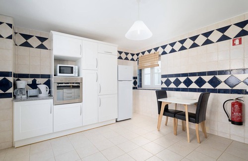 Conceicao e Cabanas de Tavira Apartamento | Traditional Seaside Tavira Apartment Ideal Homes