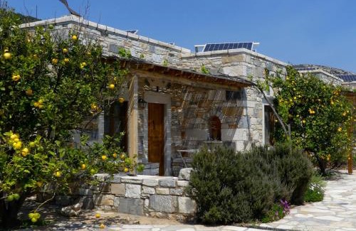 Naxos Apartamento | Traditional stone-built cottages Azalas