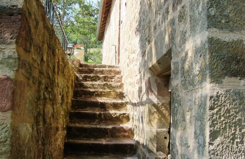 Noailhac Cabaña | Casa tradicional de piedra de la zona con jacuzzi, chimenea ****
