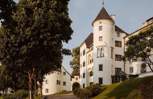 Gatschen Casa | Traditional Suite with balcony (breakfast) - IMLAUER Hotel Schloss Pichlarn