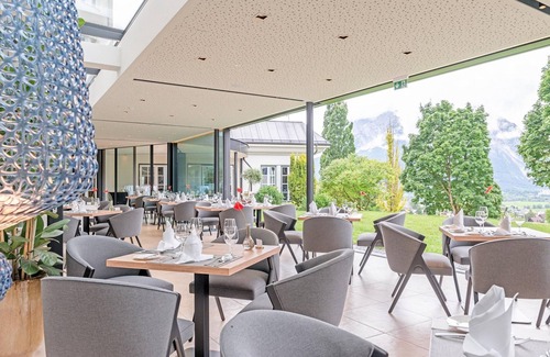 Gatschen Casa | Traditional Suite with balcony (breakfast) - IMLAUER Hotel Schloss Pichlarn