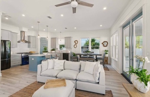 Seagrove Beach Casa | Trae Bien – Pet Friendly/Golf Cart/Pool (Jan 26)