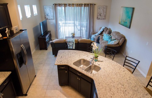 Trafalgar Village Casa | Trafalgar Retreat