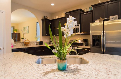 Trafalgar Village Casa | Trafalgar Retreat