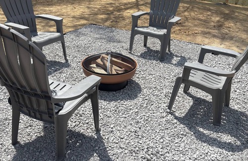 Bluewell Casa | Trail Side Retreat- 3 bedroom 2 bath house sleeps 10 on the HatfieldMcCoy Trails
