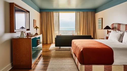 Wrightsville Beach Hotel | Trailborn Surf & Sound, Outdoor Collection by Marriott Bonvoy