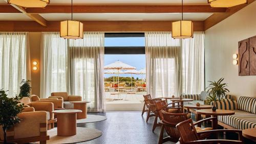 Wrightsville Beach Hotel | Trailborn Surf & Sound, Outdoor Collection by Marriott Bonvoy