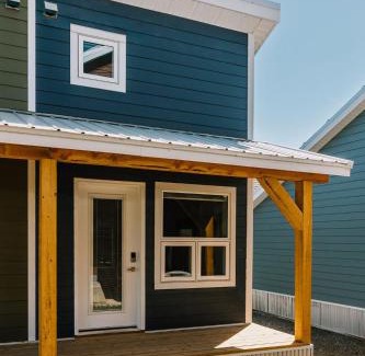 Nordegg Casa | Trailhead Tuck-inn