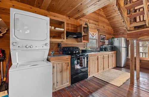 Franklin Cabina | TRAILS & TRANQUILITY - Cozy Cabin on 30 Acres