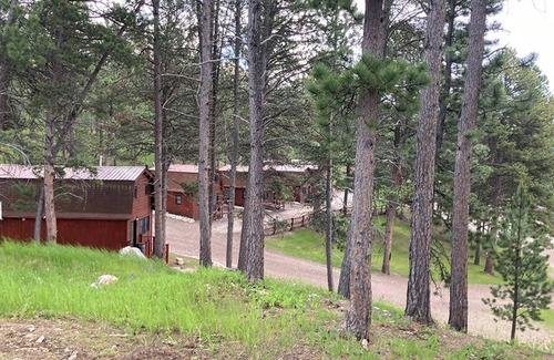 Deadwood Casa | Trailshead Lodge - Cabin 5