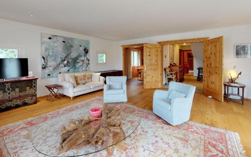 Champfer Apartamento | Trais Tschiervs