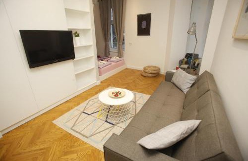 Zvezdara Apartamento | TRAMVAJ Apartments