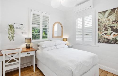 Bardon Casa | Tranquil 2-Bed Family Home with Deck Among Trees